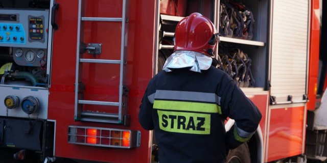 200 pasażerów ewakuowanych po pożarze pociągu na stacji w Koluszkach