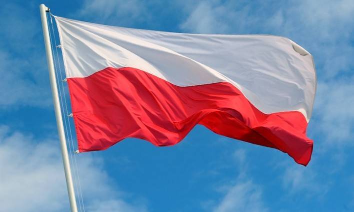 Oddaj swój głos, aby Twoja gmina otrzymała piękny, nowy maszt z flagą Polski. Brakuje zaledwie kilkudziesięciu głosów