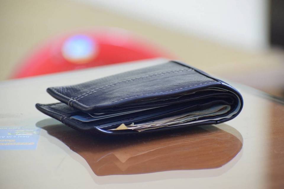 wallet-2456004_1280