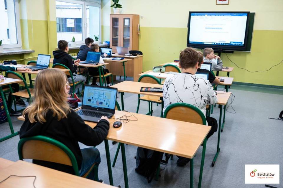 mobilna_pracownia_informatyczna_sp9-8594