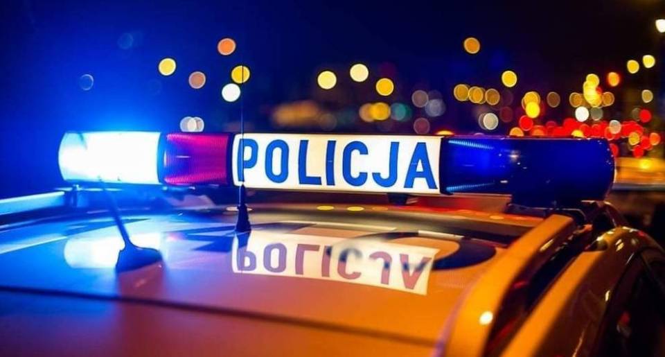 Miała być tajemnicza randka, ale... Policjant nakrył kochanka, jak wyskakuje przez okno. Potem było już tylko gorzej