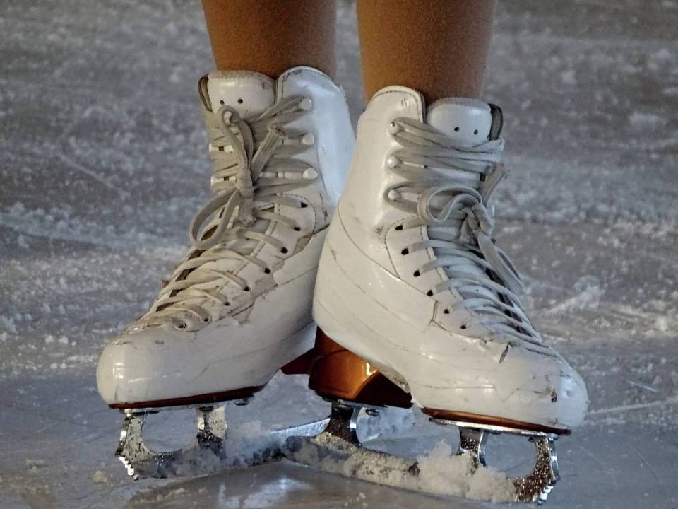 skates-2176562_1280